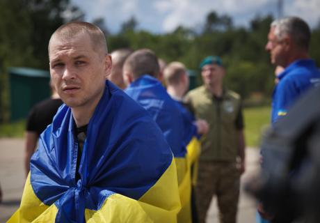 Обмін полоненими: Захисники України повертаються додому