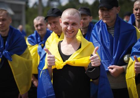 Обмін полоненими: Захисники України повертаються додому