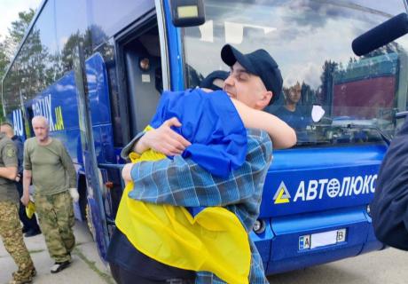 Продовжуємо забирати наших воїнів із російського полону
