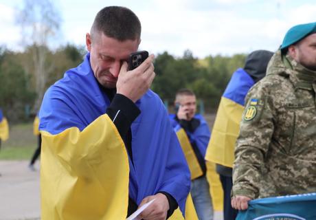 В Україну з російського полону повернули 193 військових