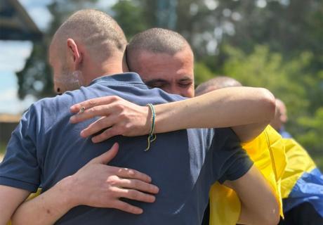 Ще 186 українців повернулися додому з російської неволі